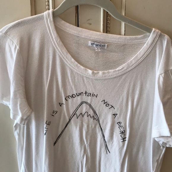 Style Mint “Life is a Mountain Not a Beach” Tee - Picture 2 of 3